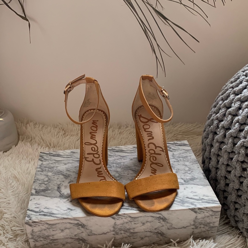 Sam Edelman yaro heel